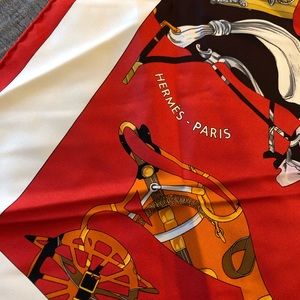 Hermès Triangle Scarf